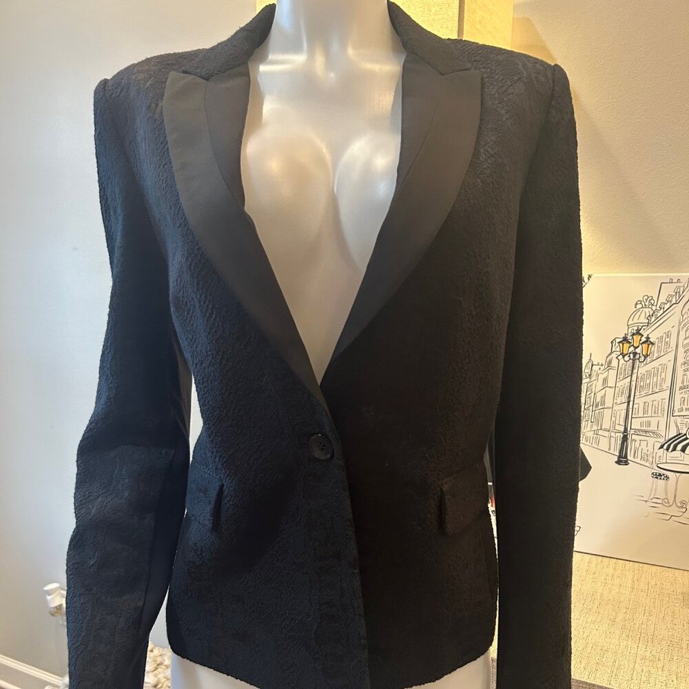 BCBGMAXAZRIA Aiden Contrast Lapel Blazer
